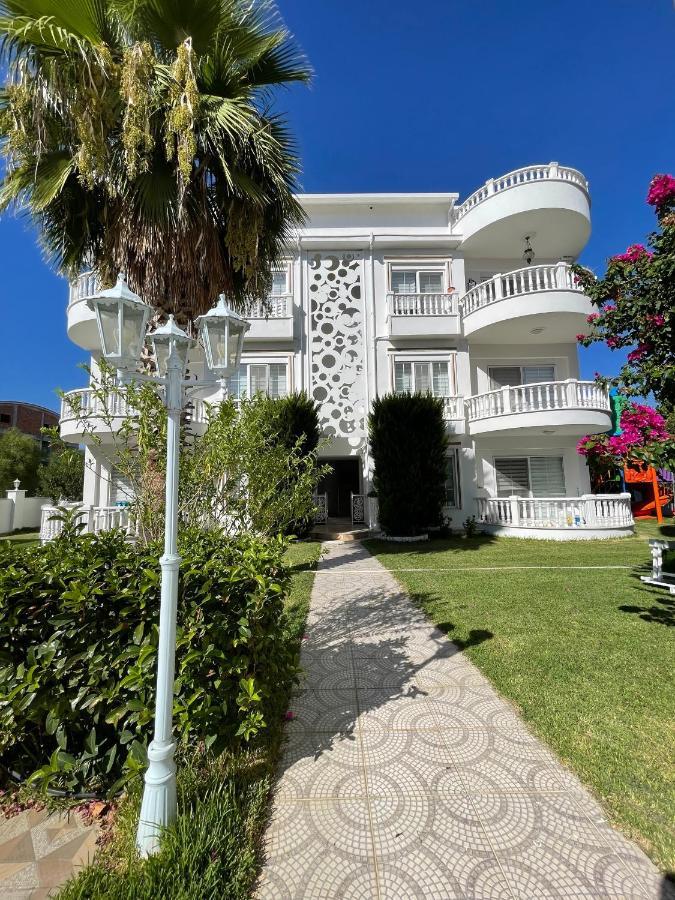 Apartament Belka Golf Delux Poolside